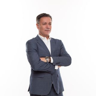 Dr. Ricardo Cypreste