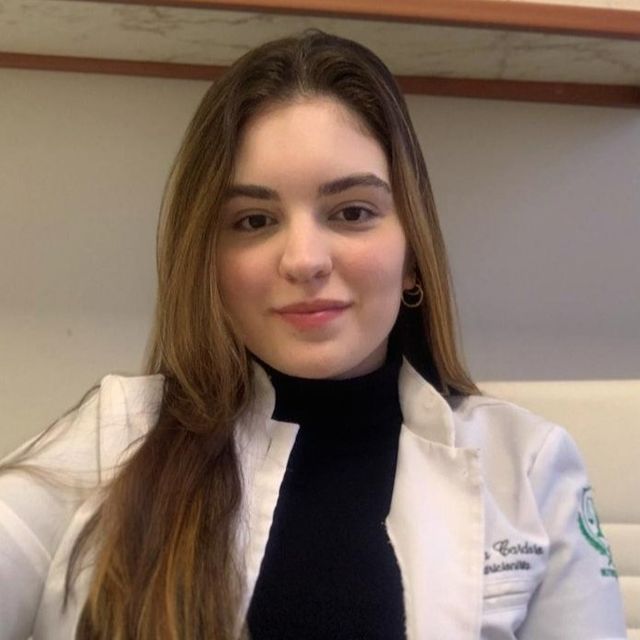 Brenda Hilana Flores Cardoso, Nutricionista Porto Alegre