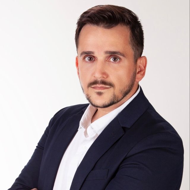 Renato Morais Araujo, Cirurgião geral Goiânia