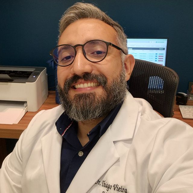 Thiago Vieira Leite de Figueiredo, Especialista em Medicina Física e Reabilitação Brasília