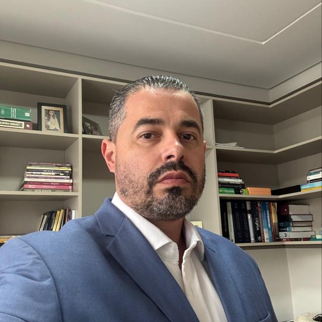 Antonio Carlos Tourinho de Castro, Médico clínico geral Arapongas