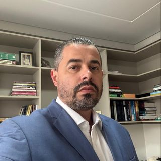 Ampliar imagem: Antonio Carlos Tourinho de Castro, Médico clínico geral Arapongas