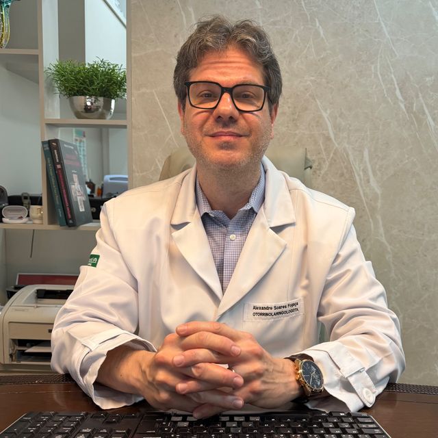 Alexandre Soares Fogaça de Aguiar, Otorrino Uberlândia