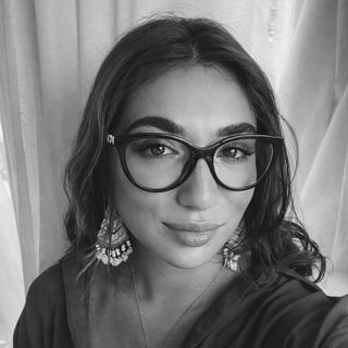  Paula Blum