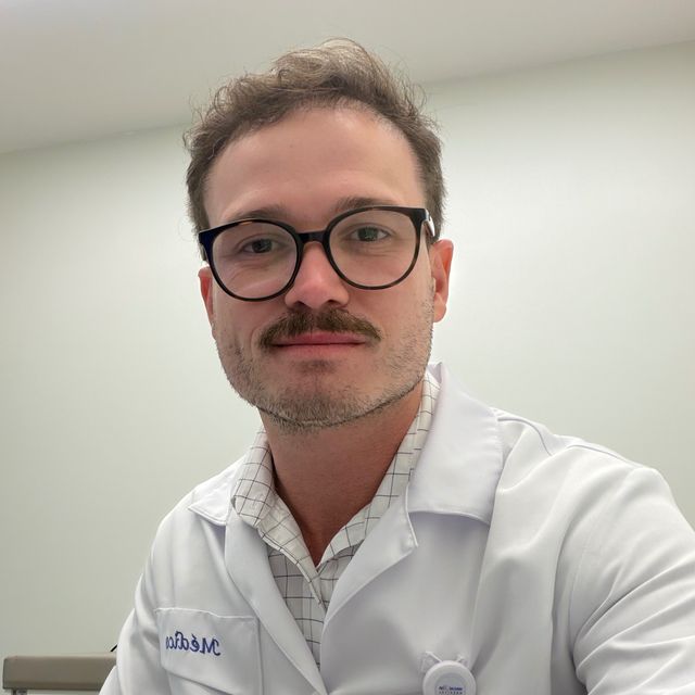 Augusto  César de Figueredo Freitas , Ortopedista - Traumatologista Rio de Janeiro