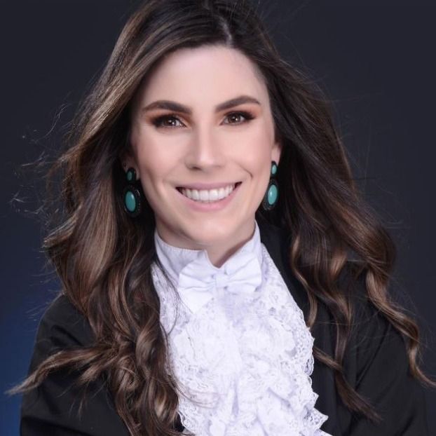 Emanuelle Mendonça Pandolfo, Médico clínico geral Itajaí