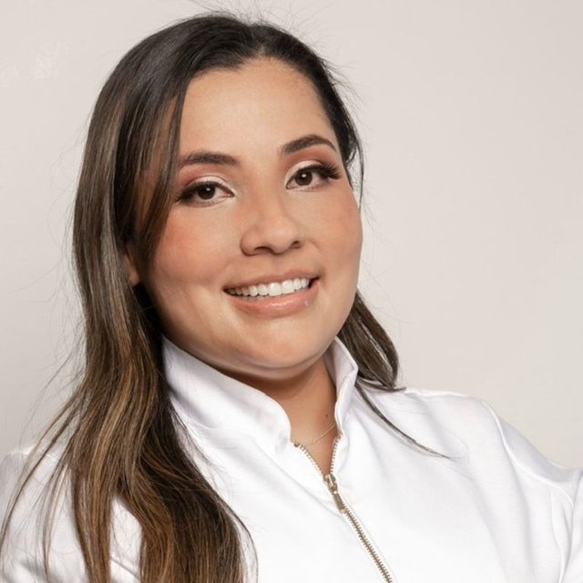 Karla Chacón Cobos, Odontólogo Bogotá