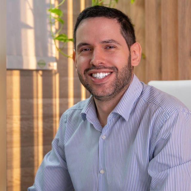 Rodrigo Bernardi, Mastologista Curitiba