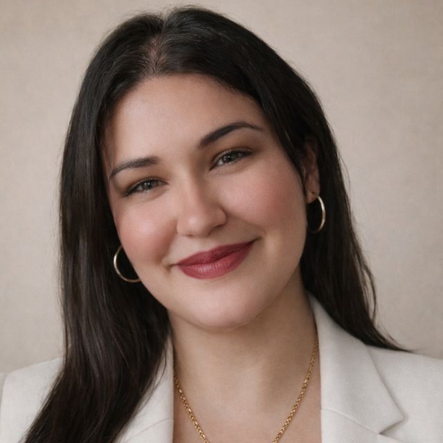 Gabriela Cabezas León, Psicólogo San Miguel