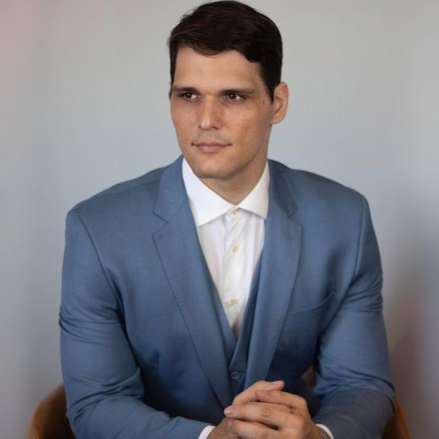 Luis Henrique Mendes Khouri, Generalista Ubá