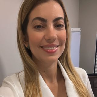 Raquel Holanda Sales, Cirurgião de cabeça e pescoço Fortaleza