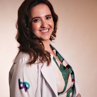 Dra. Amanda Miranda de Mendonça