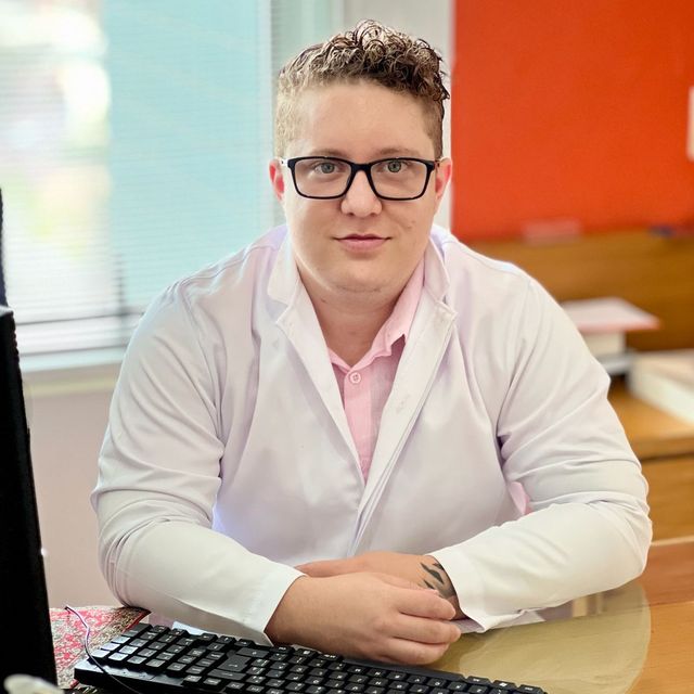 Daniel Robadel Silva, Generalista Itaúna