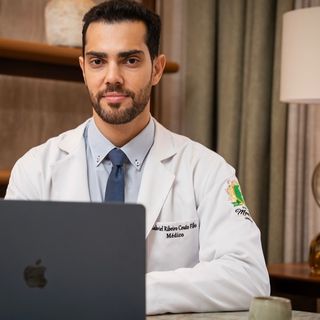 Gabriel Ribeiro Couto Filho , Ortopedista - Traumatologista Ribeirão Preto