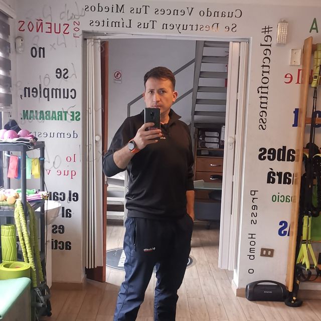 Matias Santibañez, Kinesiólogo Santiago