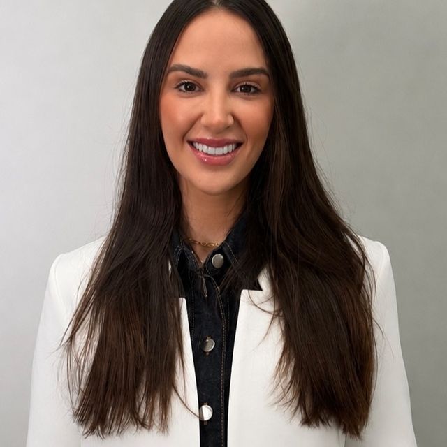 Bianca Minuzzi Arnuti, Dermatologista Belo Horizonte