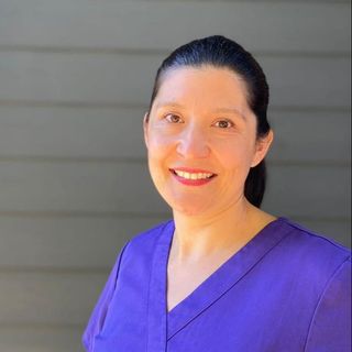 Acercar imagen: Madeleine Urzúa Gajardo, Dentista Villarrica