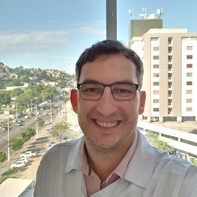 Diogo Stinguel Thomazini, Cirurgião do aparelho digestivo Vila Velha