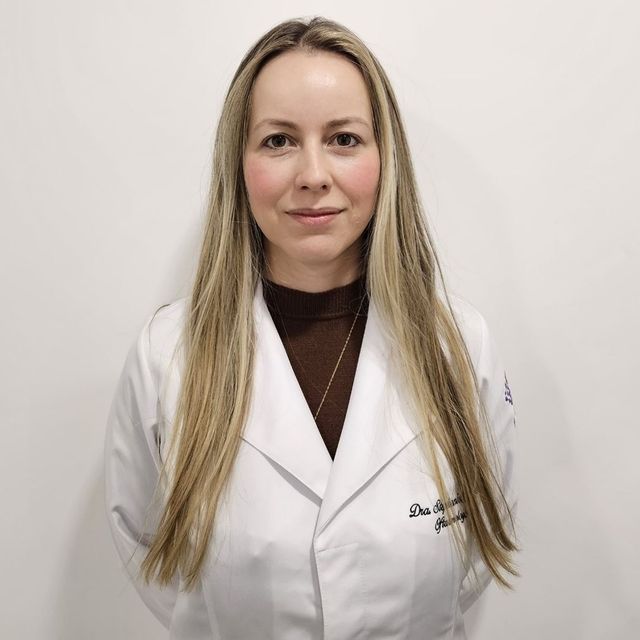 Stephanie Pimenta Salgado, Oftalmologista Contagem