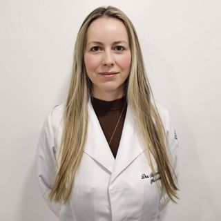 Ampliar imagem: Stephanie Pimenta Salgado, Oftalmologista Contagem