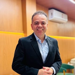 Valrian Feitosa, Cirurgião vascular Teresina