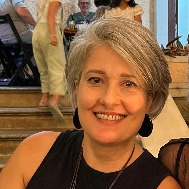 Maria Adriana Ferreira De Almada Jeveaux, Endocrinologista Guarapari