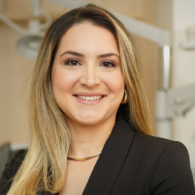 Dominique Silveira Calou Pachu, Oftalmologista Campina Grande