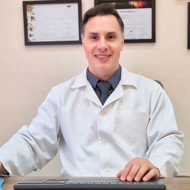 Eduardo Chammas, Oftalmologista Itajaí