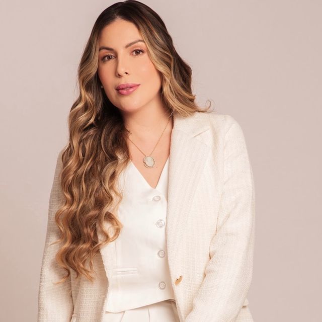 Caroline Benedeti, Dentista São Paulo