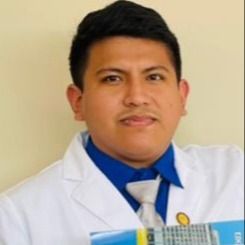 Acercar imagen: Yampold  Estheben Chusi Huamani, Gastroenterólogo Tacna