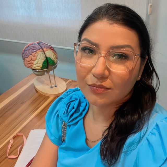 Katherine V. Terrazas, Psicólogo Cáceres