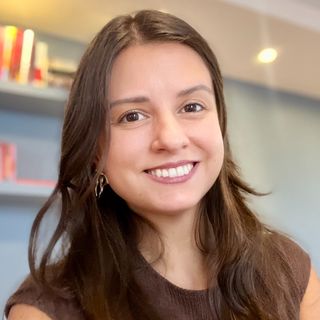 Dra. Caroline Dalla Nora