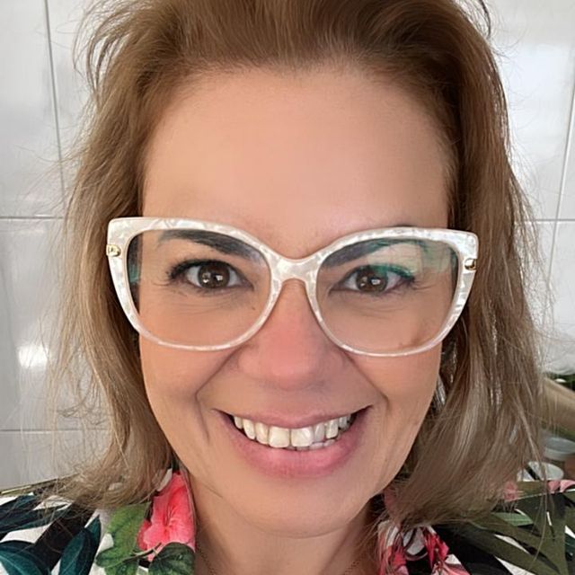 Andressa Veruska  Robes, Dentista Guarulhos