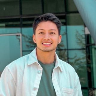 Acercar imagen: Martin Sanhueza, Tecnólogo médico Puente Alto