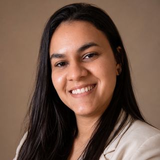 Estéphanie  Alves do Nascimento, Dentista São Gonçalo