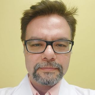 Ampliar imagem: Carlos Alexandre Soares Miyati, Cirurgião buco-maxilo-facial São Paulo