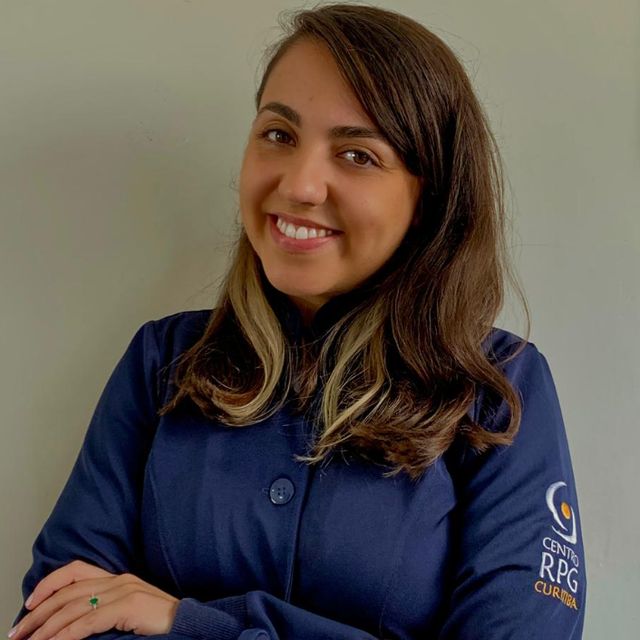 Loren Giovanna, Fisioterapeuta Curitiba