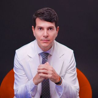 Leonardo Medeiros De Carvalho Vaz, Oftalmologista Natal