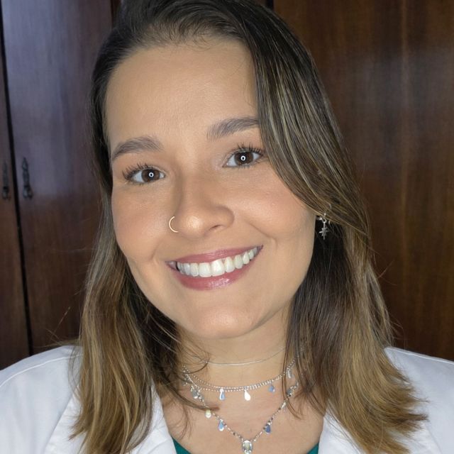 Mariana Gomes Johnson, Médico clínico geral Brasília