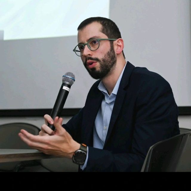 Lucas Della Paolera, Oftalmologista São Paulo