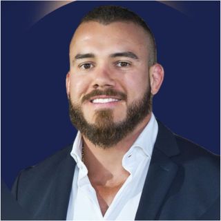 Ampliar imagem: José Victor De Souza Rosa, Médico clínico geral Rio de Janeiro