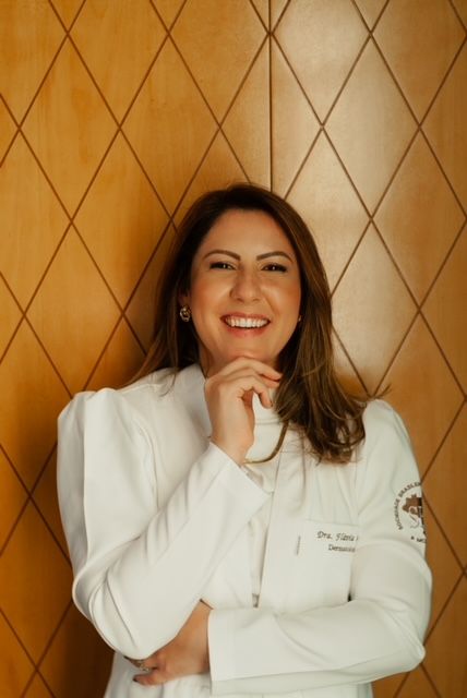 Flávia Tedesqui, Dermatologista Feira de Santana