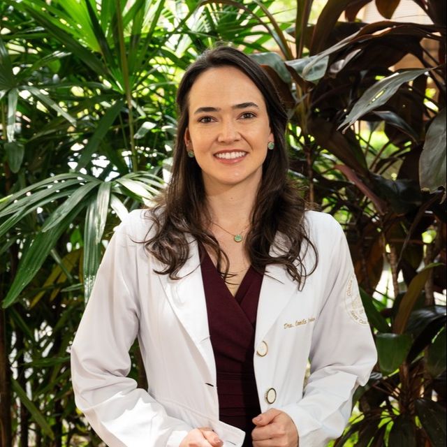 Camila  Cardoso Paes Carvalho, Dermatologista São Paulo