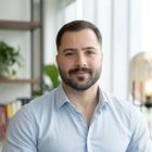 Dr. Lucas Vieira