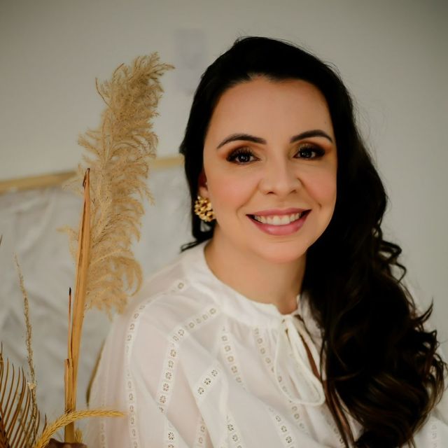 Luiza Siqueira Barbosa Nogueira, Dentista Volta Redonda