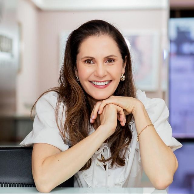 Juliana Kadletz Da Silva Campos, Dermatologista Joinville