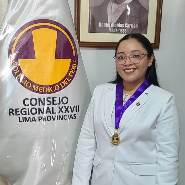 Adriana Dextre Bazalar, Médico general Huacho