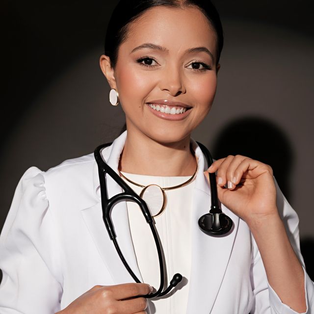 Dra. Lauana Vanessa Santos Maurício, Nefrologista Goiânia