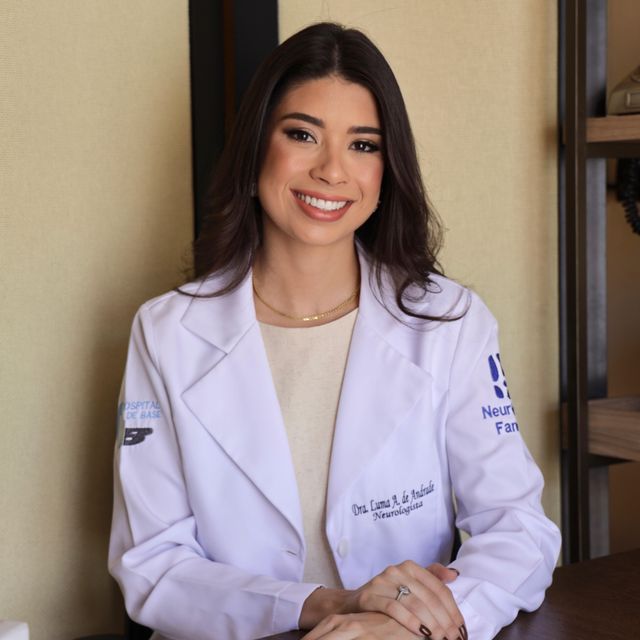 Luma Alfaro de Andrade, Neurologista Uberlândia