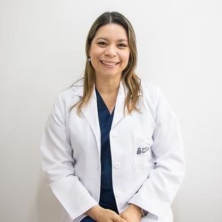 Acercar imagen: Hilda María Perez Useche, Gastroenterólogo Medellín